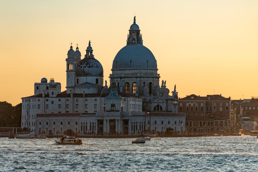 Италия, Венеция. Собор-Santa Maria della Salute 