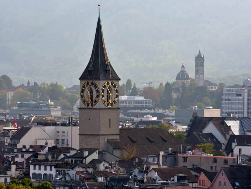 Zurich-St-Peterskirche